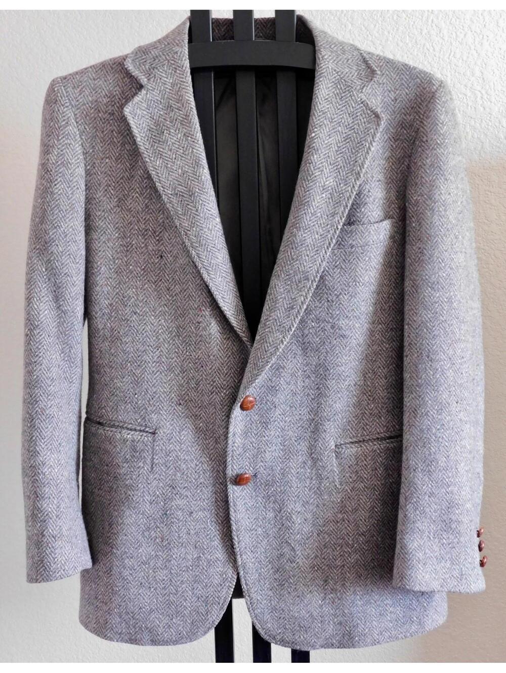Levi Strauss & Co 100% Pure Wool Blazer Sport Coat Gray Herringbone Size 40R